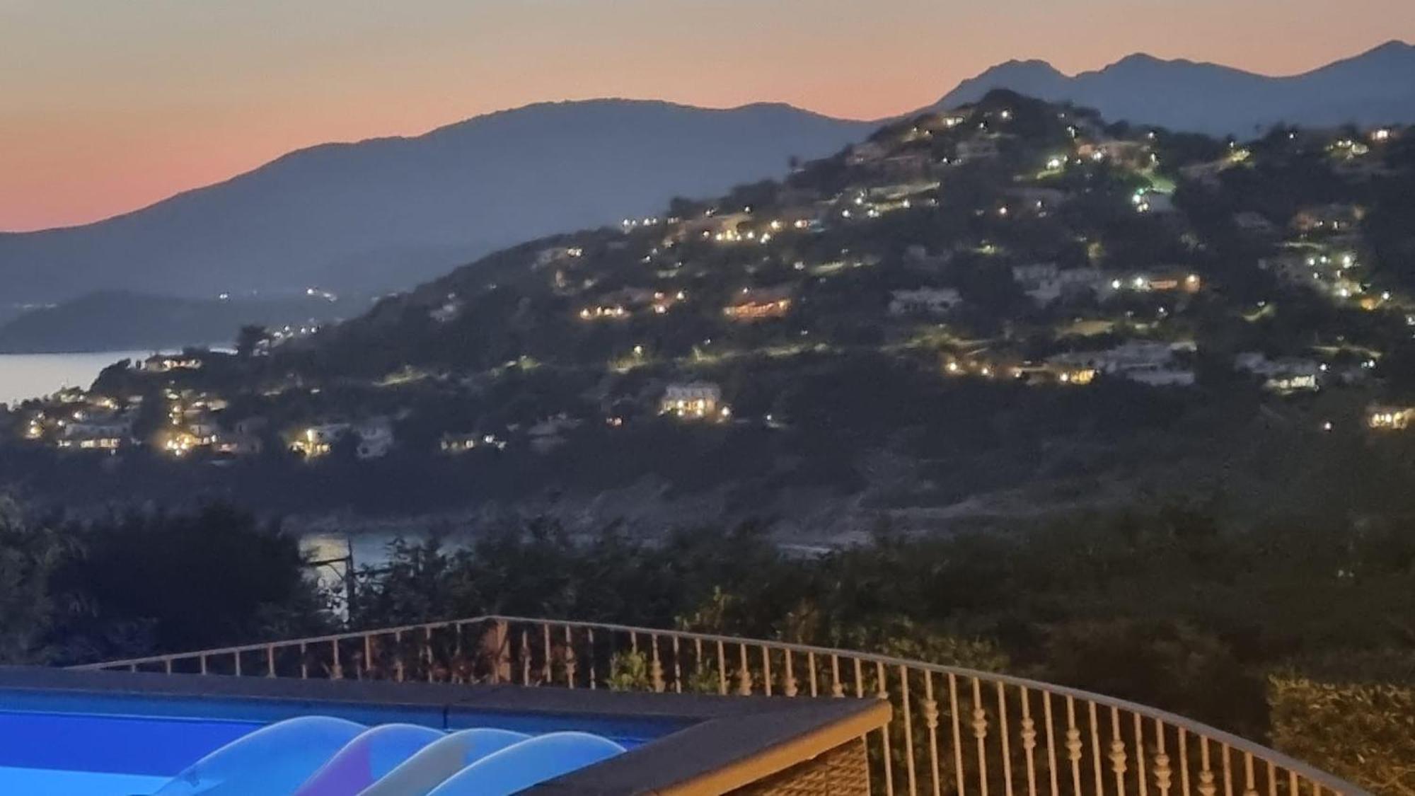 Villetta With Heated Pool And Panoramic View Torre delle Stelle Esterno foto